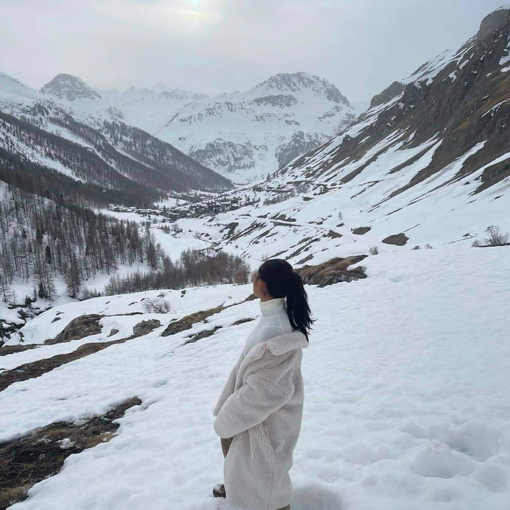 Miss ma'am pauwi namn po ng snow hahahaha 🥰

Napaka fresh mi.