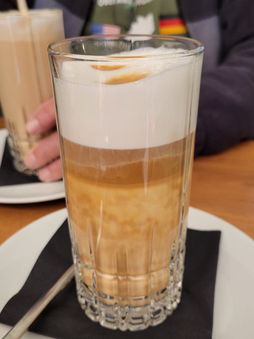 Sooo delicious 😋 https://t.co/7T14F0J2Nh