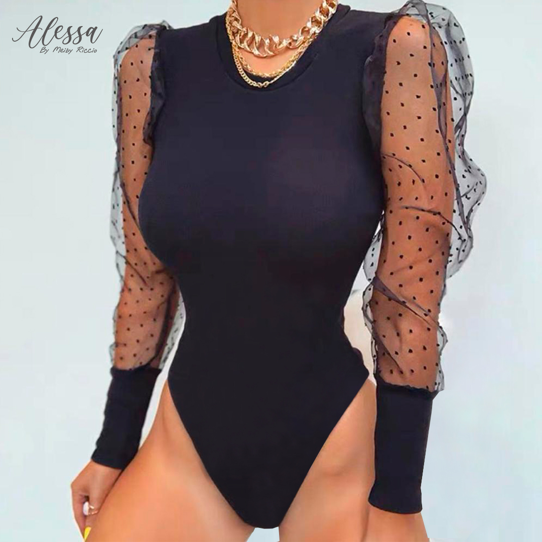 alessabymr's tweet image. A black #bodysuit became a basic garment that everyone must have in their closet. 👯‍♀️

Do you have one? 

#AlessaBodysuit #basicclothes #NewYorkOutfit
