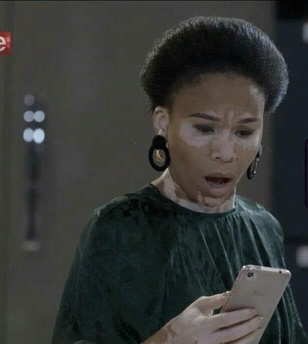 Voroso7's tweet photo. Me when I accidently fast played a WhatsApp voice note for the first time. https://t.co/623YXH3g5U