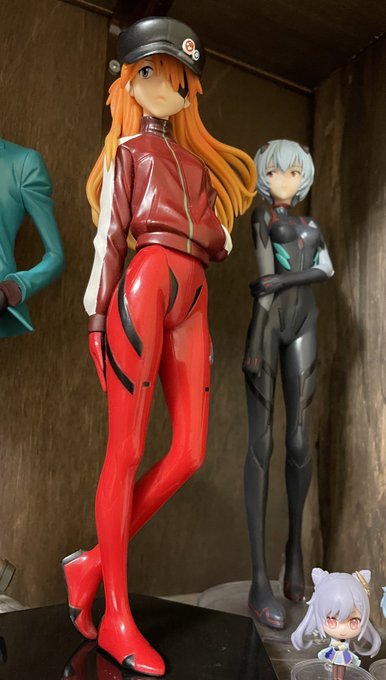 帽子アスカお迎えしました。箱なし中古で激安でした 