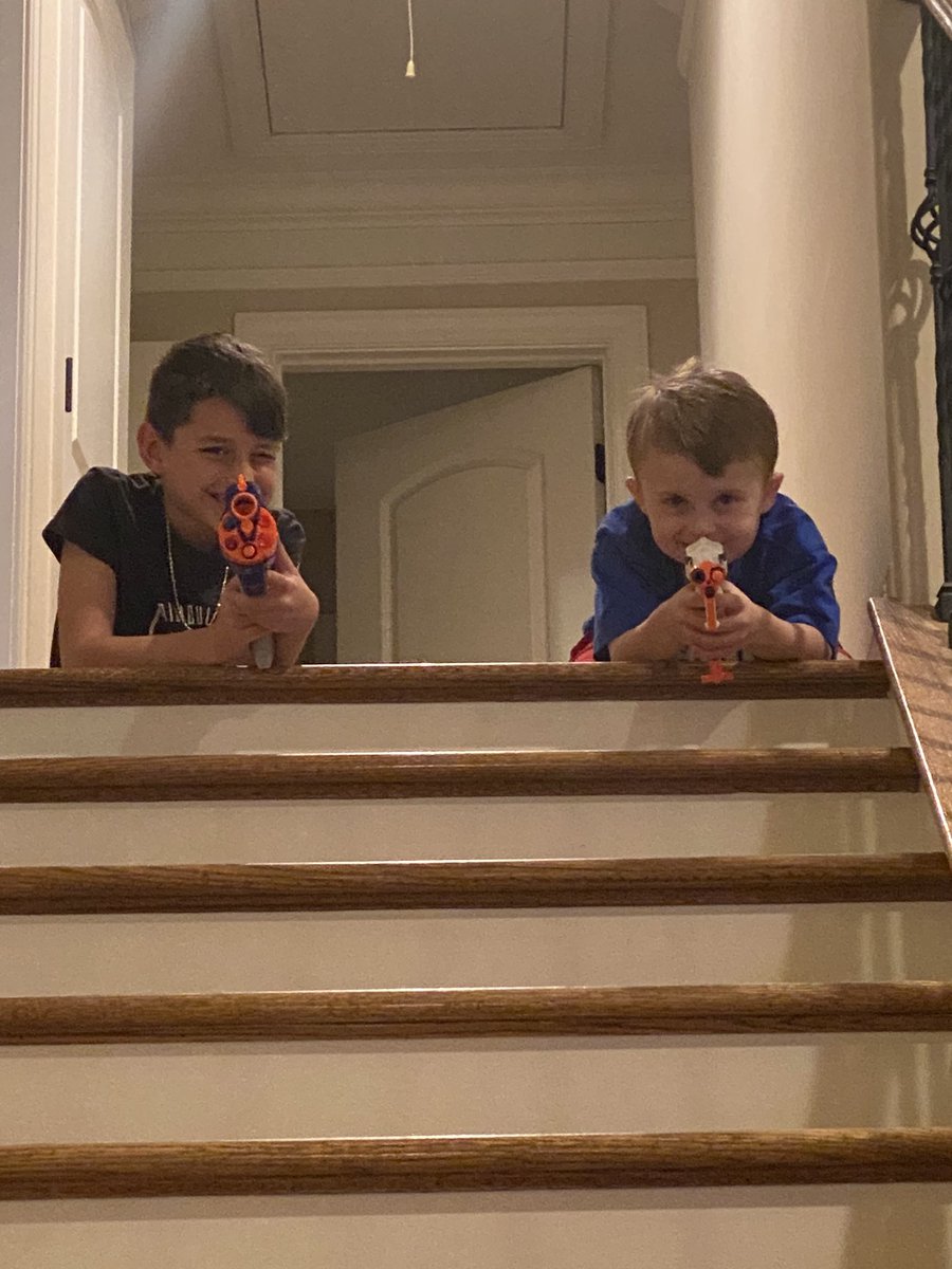 Coach_Rutledge_'s tweet photo. Games in Franklin = time with my bestie and her family @CoachKGoodwin ❤️ https://t.co/lakXV1x1G2