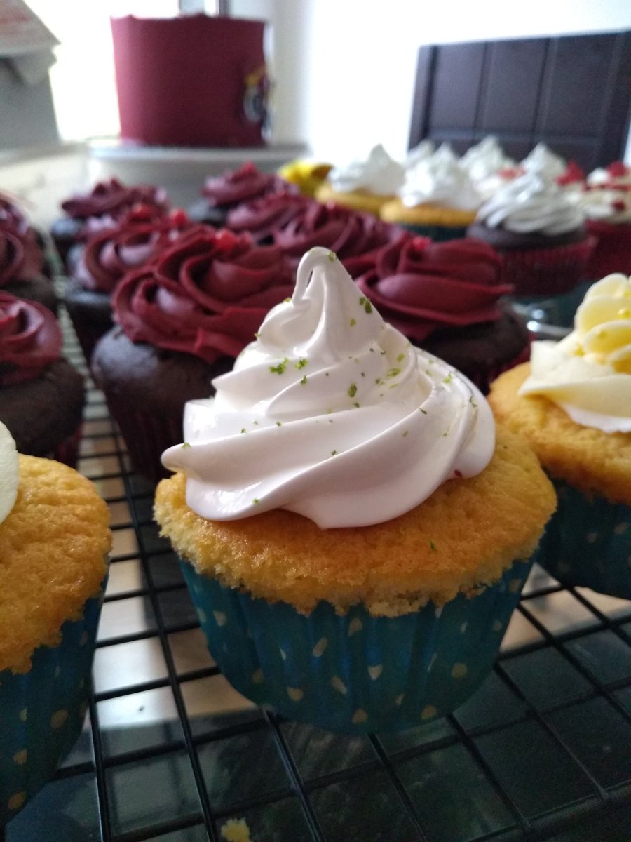Domingo de Ponquecitos 🧁 has tu pedido por Whatsapp 04147485257 #deliveryGratis
