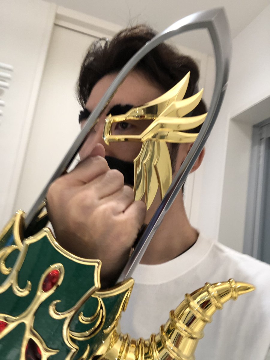 DQW0928's tweet photo. ドラクエウォーク界隈では、新装備「ドラゴンキラー🐲🗡」が話題になっていますが、図らずもすでに装備してたりします🤣

#ドラゴンキラー
#DQウォーク 
#ドラクエウォーク https://t.co/GKQQLWjGNy