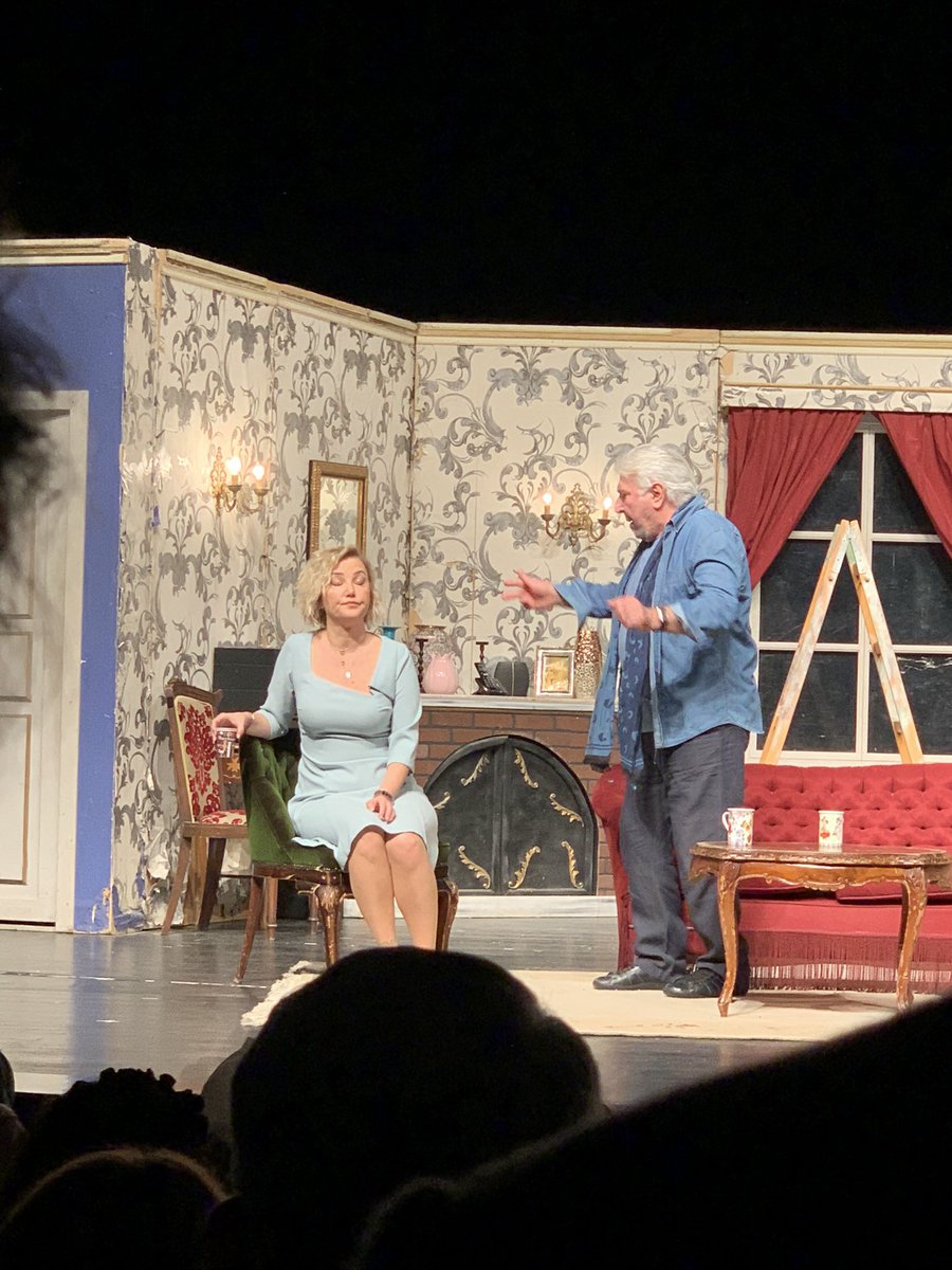sibelh's tweet photo. @bernalacin35 17 Mart Ankara’daki oyununuzdan 🎭gününüzü kutlarım 😊selamlar🦋 https://t.co/cWMZODISLU