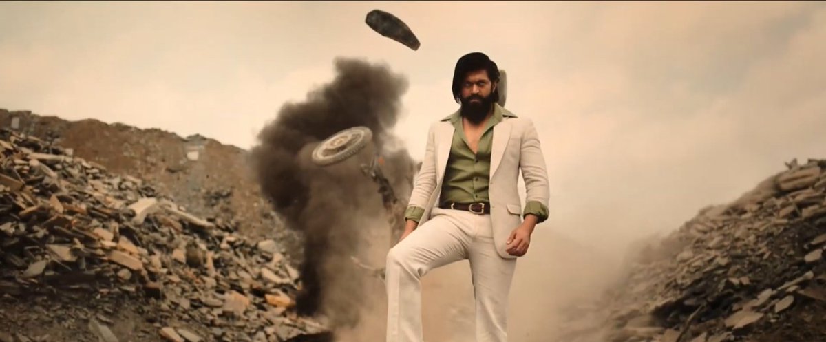 BeingLekhu's tweet photo. #KGFChapter2 Trailer Cut Is Average. Mass BGM Missing Like KGF, So Not Upto mark. But I'm Sure This Film Will Create HISTORY 🔥 Box Office Faad ke rakh degi 😎 30Cr+ Opening LoaDInG In Hindi Version Only... 💥

#Yash | @KGFTheFilm 
@TheNameIsYash @prashanth_neel https://t.co/MhwZJhf8OE