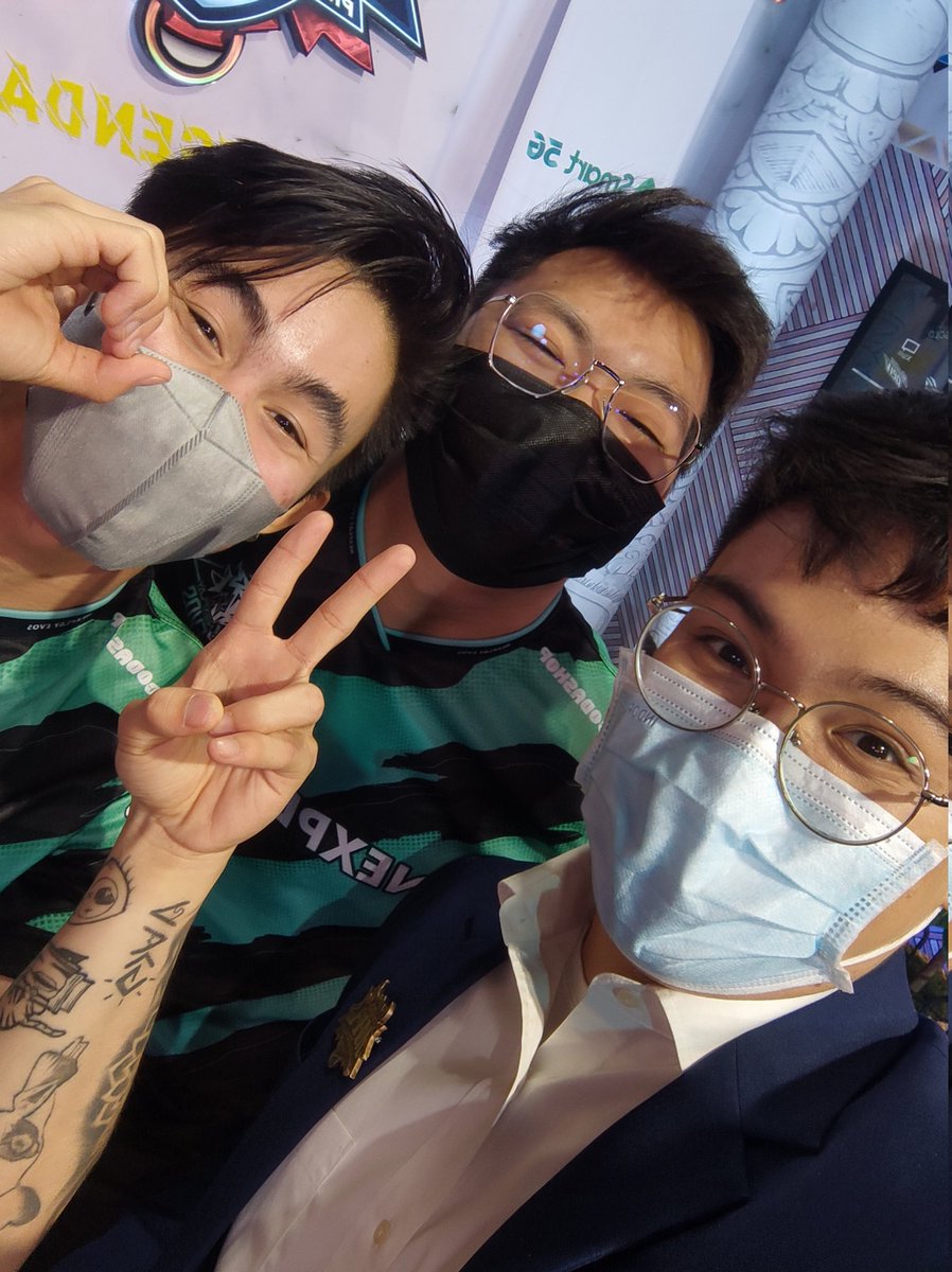 uomiph's tweet photo. Ayye! Congrats sa sweep @_RENEJAY @h2wooff1cial https://t.co/qDPfEFNcKc