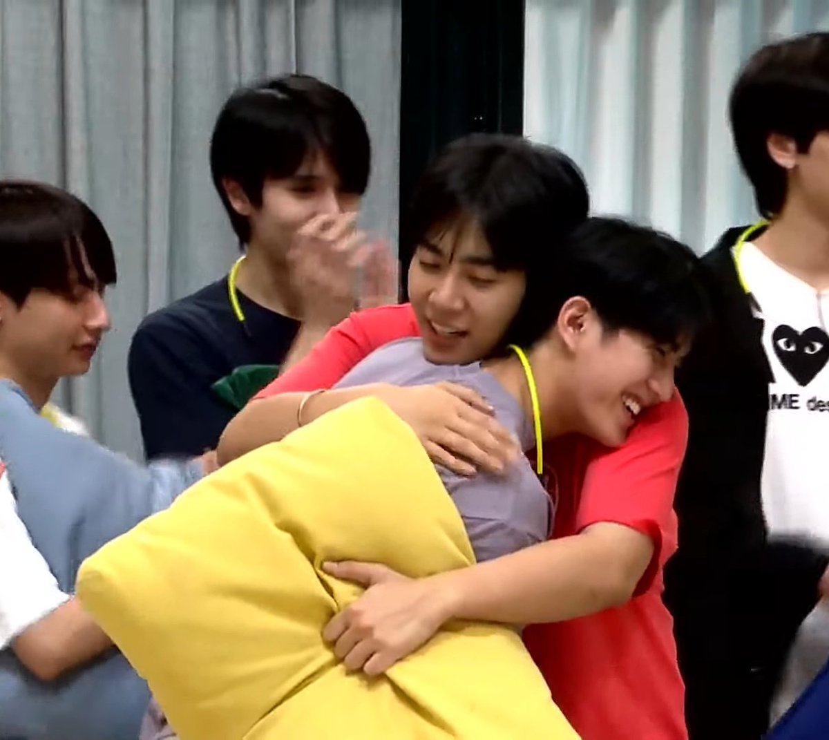 Our lovely Sea is Mix's best bron 😍😍☺️❤️

#GMMTVSafeHouseSS3D7 #mixxiw <a href="/wixxiws/">น้องลูกดีน คนดีคนเดิม เพิ่มเติมอร่อยมาก OLFDREAMON</a> <a href="/Sea_tawinan/">Inthu, Tarotist | ปิดรับดูดวงชั่วคราว (ลาพักใจ) 🔮</a> #sea_tawinan