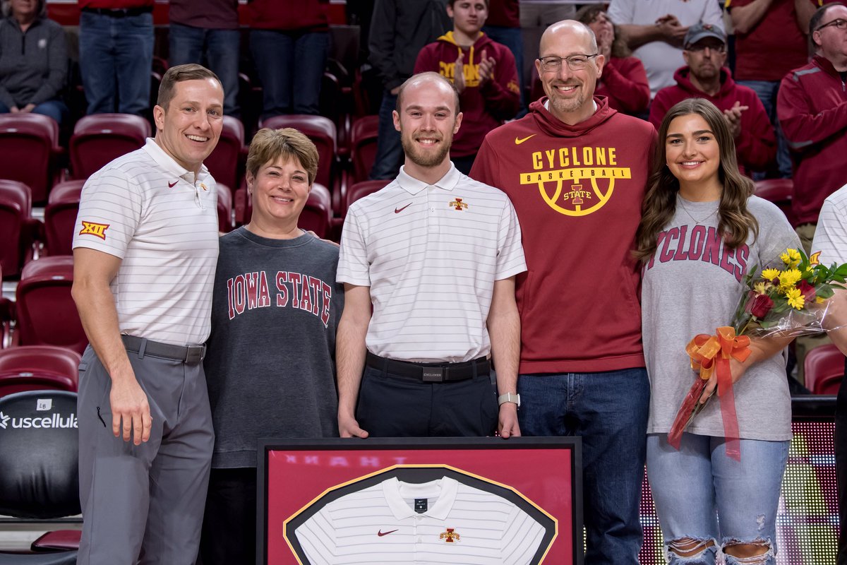 MageeDT's tweet photo. So incredibly proud of @nolanmagee6 who stayed forever true to Iowa State Men’s Basketball team. Four years (two impacted by COVID), a two win season, a Big XII tournament title, two NCAA tournament appearances, a Sweet Sixteen appearance… @CycloneMBB @isumbbmanagers @JayBilas https://t.co/Qur2u6OZva