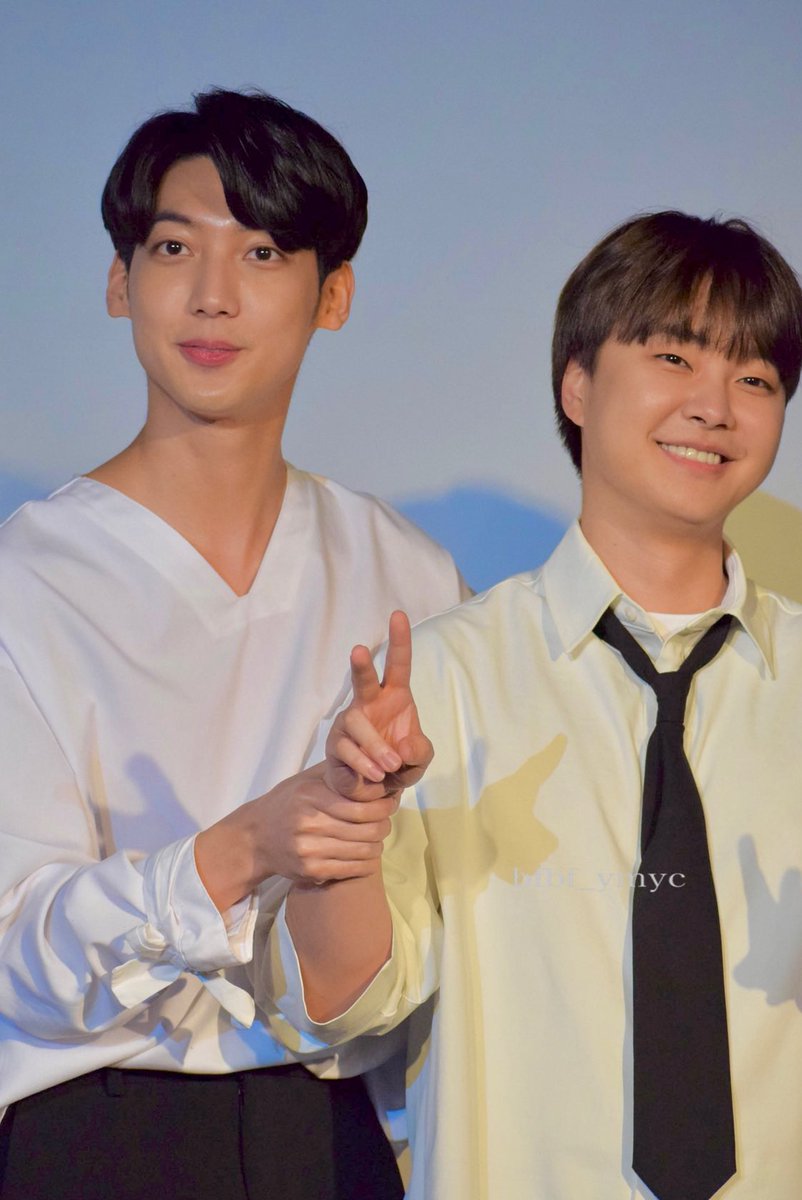 bfbf_ymyc's tweet photo. BF premium Live in JAPAN
2022.3.24

#KStage_O #BF ＃BOYFRIEND
＃보이프렌드　#영민　#정민
#ヨンミン　#ジョンミン https://t.co/5gseVBt8yN