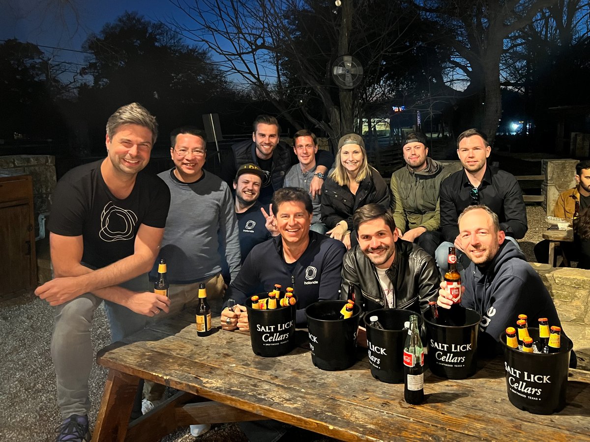 Who is craving some BBQ? We definitely do! 🍴

We couldn't leave Texas without a proper BBQ 🤠 So we spent our last night in Austin together with the team of <a href="/AudiOfficial/">Audi</a> at the famous <a href="/SaltLickBBQ/">Salt Lick BBQ</a>, and as you might see in our happy faces - we enjoyed it to the fullest 🤌
