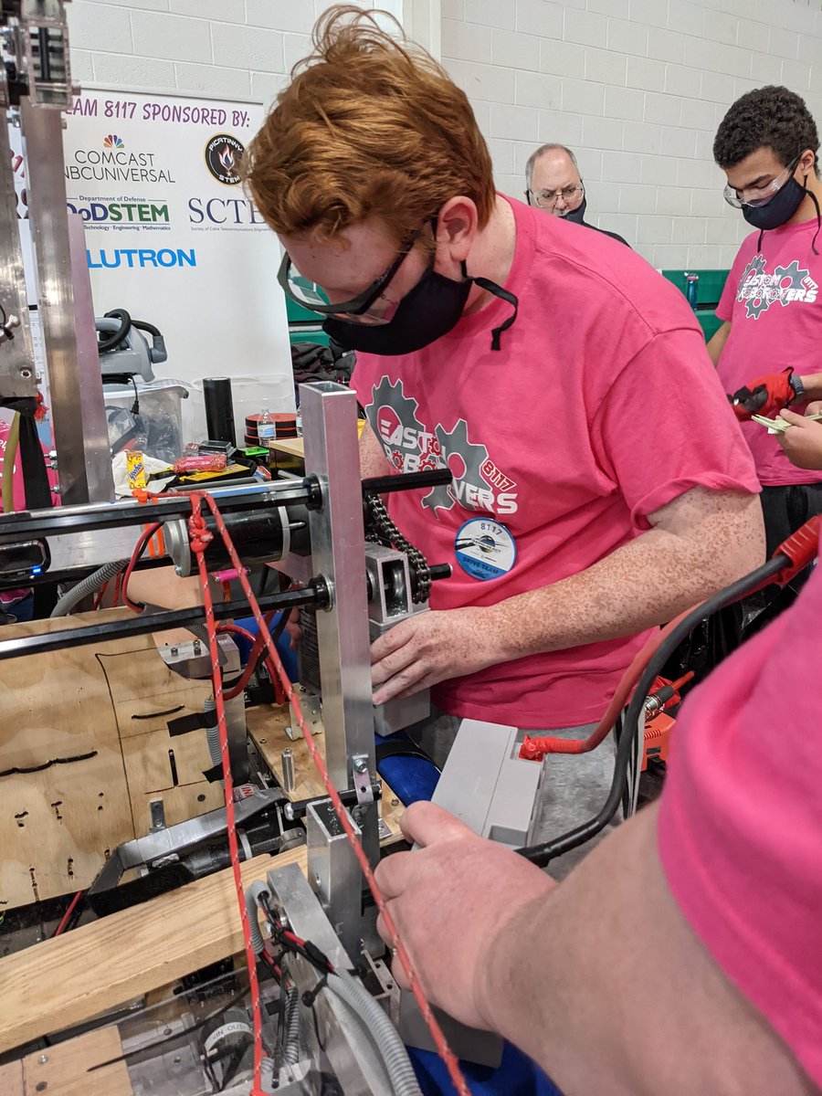frc8117's tweet photo. Three cheers for our gear ratio hero, Danny, for figuring out a previously undiscovered error that caused most of yesterday's problems! #mathisimportant #100to1isnot10to1 #notallheroeswearcapes #ourherowearssafetygogglesandapinkshirt #easdedtech @GoRedRovers @EastonAreaSD https://t.co/0oqUYDvbIg