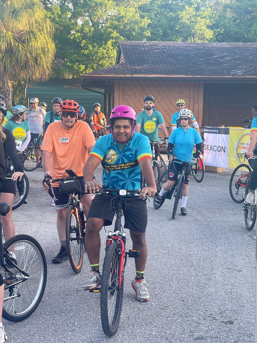 PatrickHwuMD's tweet image. Seeing off the 2022 @PanFLChallenge Cancer Ride cyclists this morning — it’s the first year the ride includes Tampa as a starting point. Proceeds from the annual ride support cancer prevention research @MoffittNews! Thanks to all of the cyclists for supporting this worthy cause.