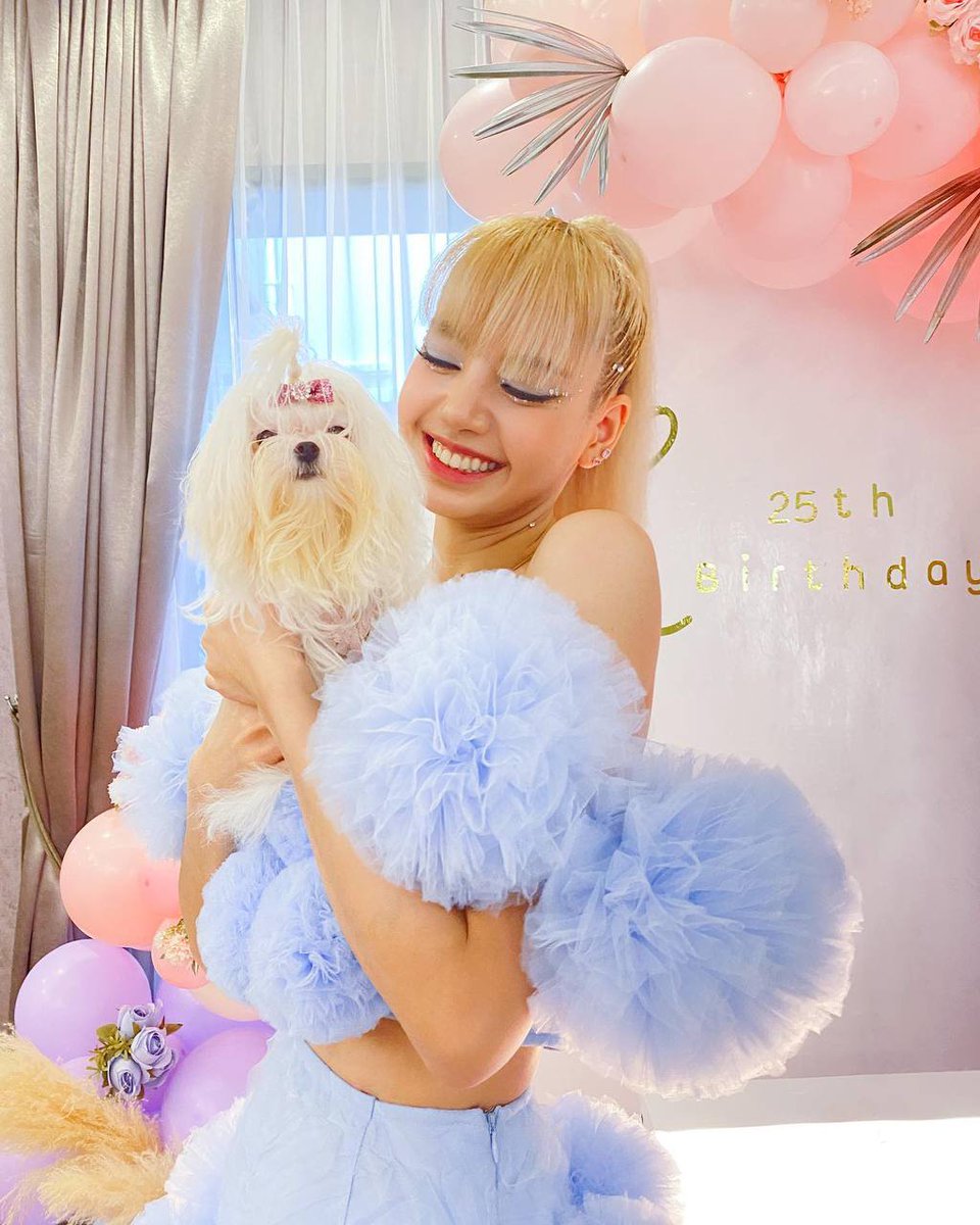 LJJR_08082016's tweet photo. HBD LALISA MANOBAL
#LISA #SuperstarLisaDay #LovingLalisaDay #LovingLisaDa #LALISADAY https://t.co/Rf5otxWcJk