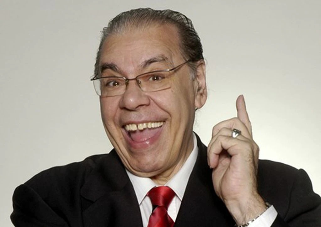 Otro artista que parte. #EnriquePinti Un genio! mordaz, inteligente, único. Y que mejor día para volar que el Día del Teatro.  <a href="/EnriquePinti/">Enrique Pinti</a>