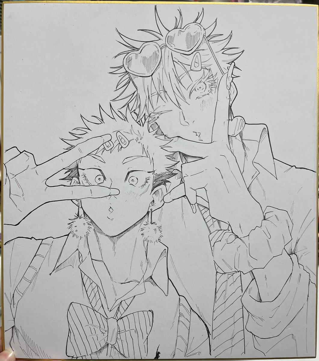 五悠の色紙描いてたんですけど、最後に金色で塗りつぶしたせいで背景だけ馬鹿派手になってしまった 