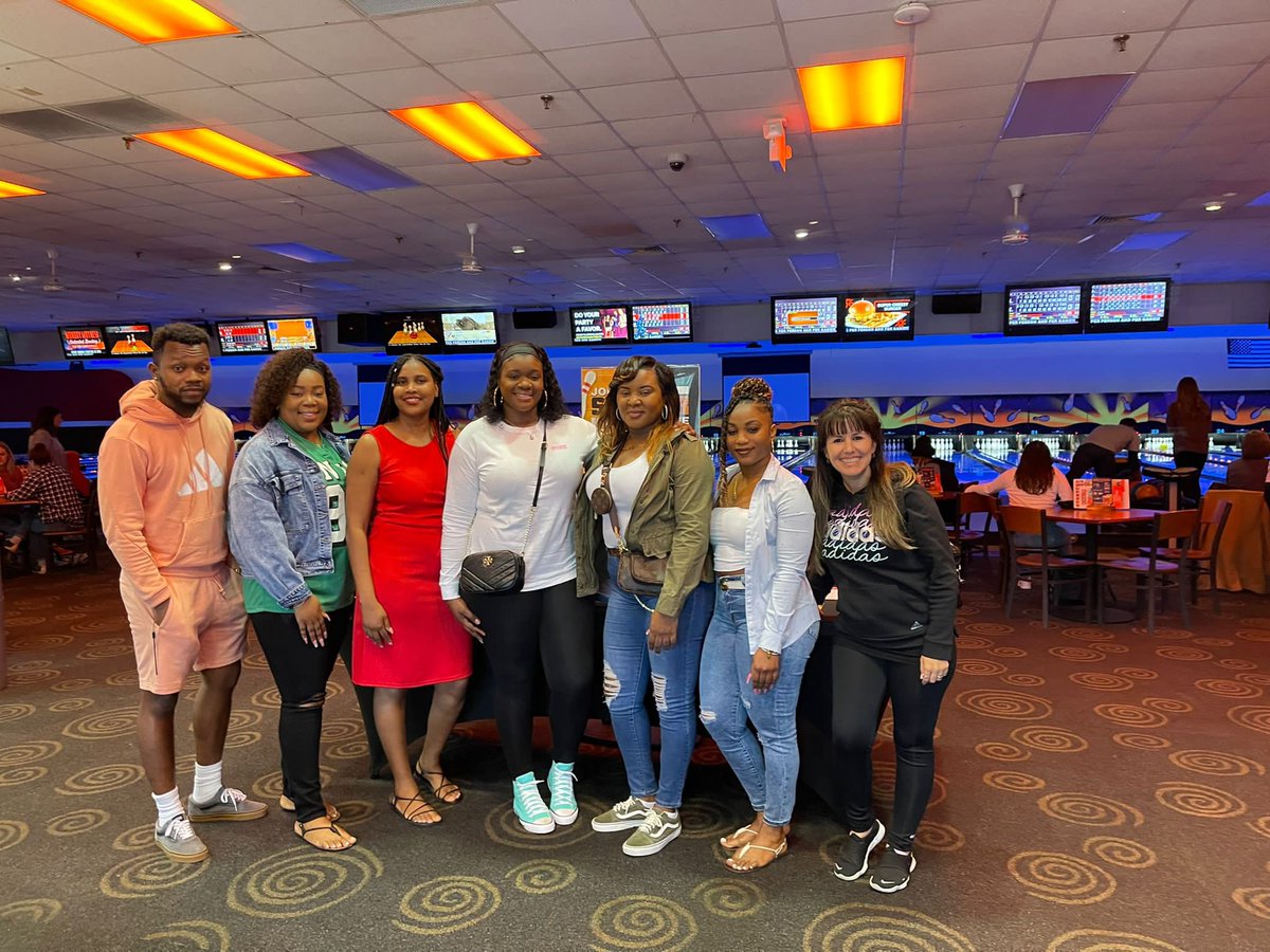 Miss Simpson’s Grade 2 Class (@simpsonjodean) on Twitter photo It was a Jamaican and Argentinian link up! We had so much fun getting to know each other! <a href="/ceci_camarero/">☆Cecilia Camarero☆꧂</a> thanks for spending the evening with us. 2 down, 1 more to go!!! <a href="/ParticipateLrng/">Participate Learning</a> #UnitingOurWorld It was a Jamaican and Argentinian link up! We had so much fun getting to know each other! <a href="/ceci_camarero/">☆Cecilia Camarero☆꧂</a> thanks for spending the evening with us. 2 down, 1 more to go!!! <a href="/ParticipateLrng/">Participate Learning</a> #UnitingOurWorld