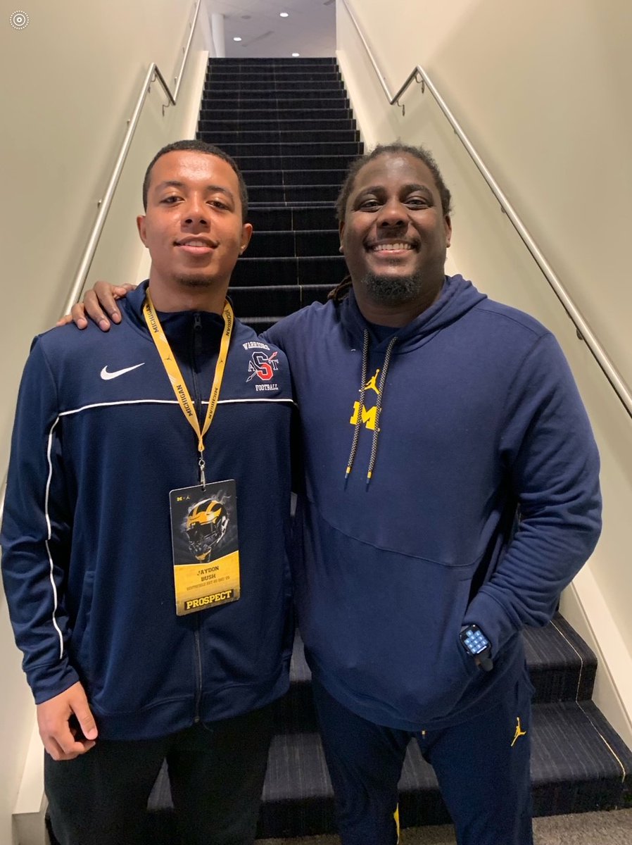 Had a great time at UofM. Great program and facilities. Thank you for having me. @UofMichFootball @coachclink #DenardRobinson
