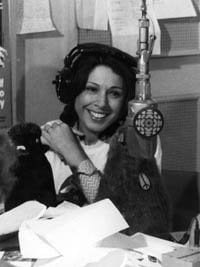 It was 30 years ago on March 26 that Barbara Frum passed. She was only 54. It didn't matter who she interviewed, it was enough that SHE was doing the interview to make it "must watch" or "must listen". An inspiration to many in #journalism #cbc