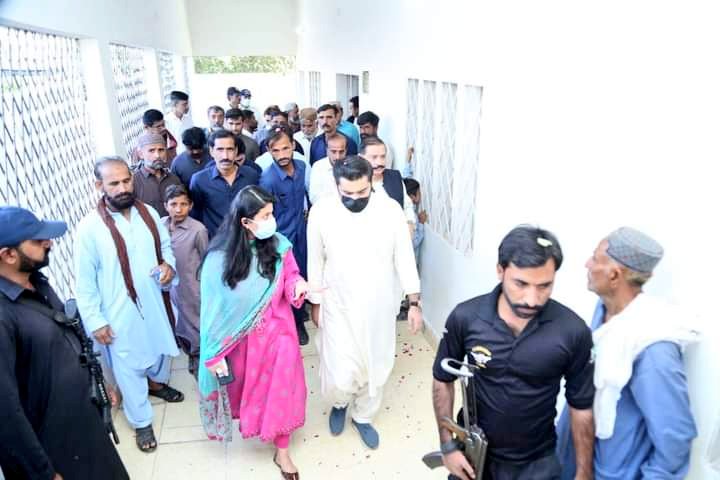 ZEESHANKOREJO0's tweet photo. Alhamdulillah inaugurated a vocational training center for women in Sahib Khan Mirani village, UC Narijani,Women will be empowered.  Inshallah,two more vocational training centers will be completed in Usman Shah village and Jhando Narejo village by the time Eid-ul-Fitr approaches https://t.co/zC2C2L3xz3