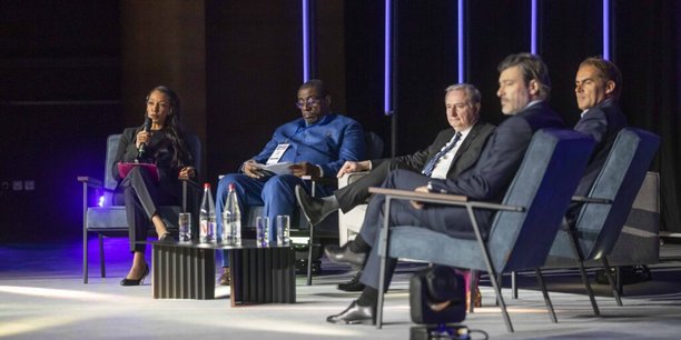 LTAfrique's tweet photo. ✔️ #Forum_Europe_Afrique : les #metropoles face à l’urgence #climatique
@AMPMetropole @Evebazaiba @PrimatureRDC #PatrickDpoux @BCGinFrance @jlmoudenc @TlseMetropole @sango_mbassa #Douala #Maximilien_Pellegrini @suezFR #Soha_Taher @EGY_Environment 
👉 https://t.co/6SDMxVBM2e https://t.co/MZOzPDtAtq