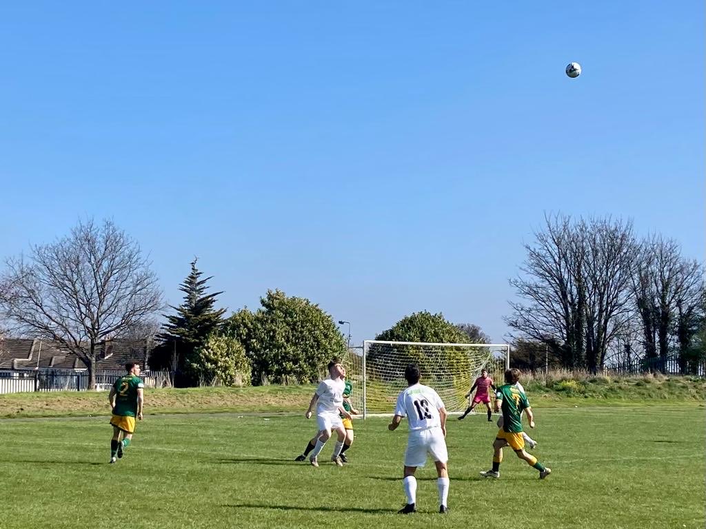 GlenvilleFCLSL's tweet photo. Glenville 1 - 0 ⁦@UCDAFC⁩ massive win for the first team this morning capping a tremendous weekend for the club with victory for all three teams. Well done to all players and management and huge thank you for the incredible support given to all our teams over the weekend! https://t.co/pMgMgKbiHm