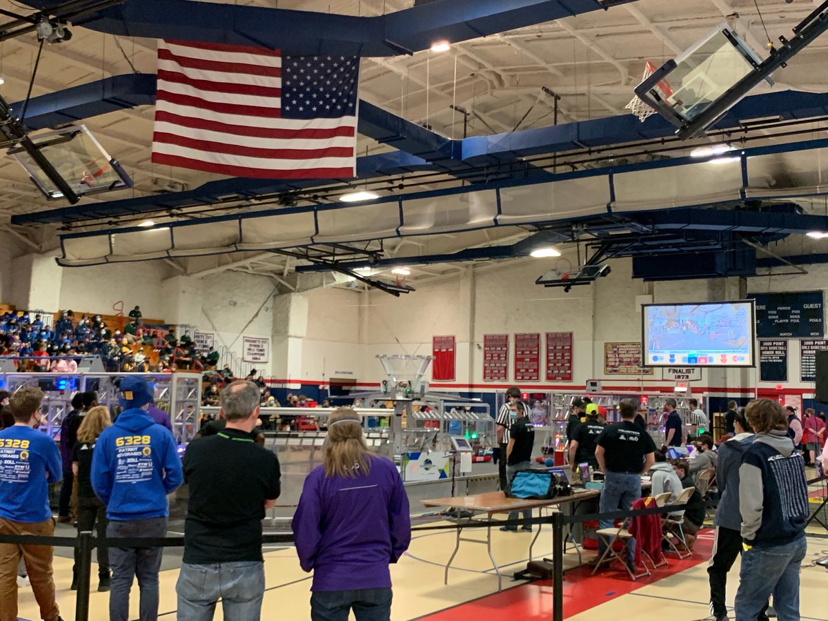 glenechoMCM's tweet photo. Keep Calm and Robot On 🤖 ⁦@frc5752⁩ ⁦@FRCTeams⁩ #BevBotics https://t.co/nMONyoGa0O