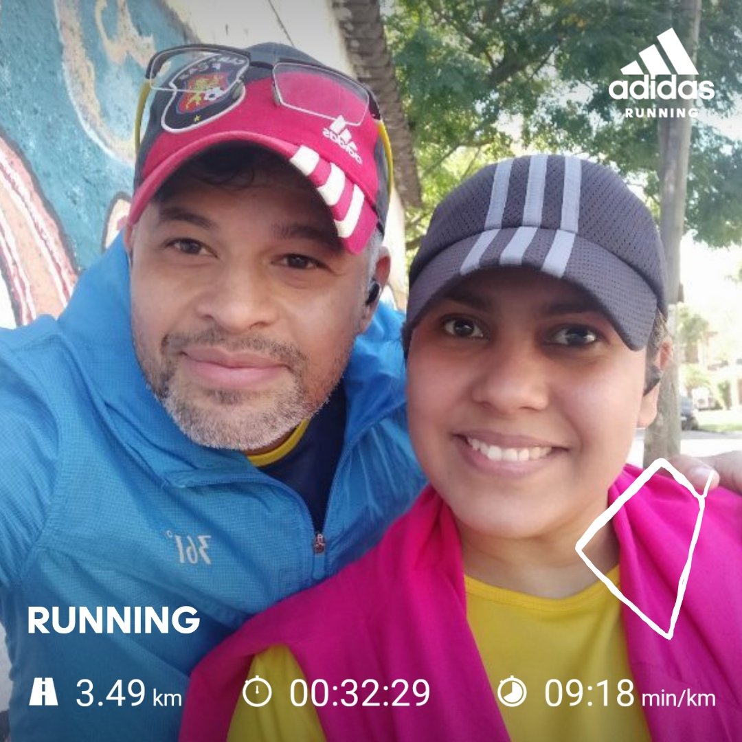 pjurbaez's tweet photo. Dijo: Eliud Kipchoge:

"Esto es felicidad. 
Correr antes de que el mundo se despierte"...

#iloverun #impurosrunning #EliudKipchoge https://t.co/QTFA3bKeTi