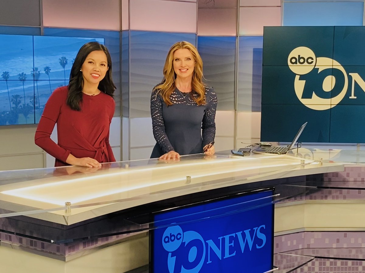 Last show anchoring with <a href="/10NewsMaryMac/">Mary McKenzie 10News</a> this morning before she leaves <a href="/10News/">ABC 10News San Diego</a> 😭 Hope you can join us at 8 (newscast actually starts at 7:56) #dontleaveme