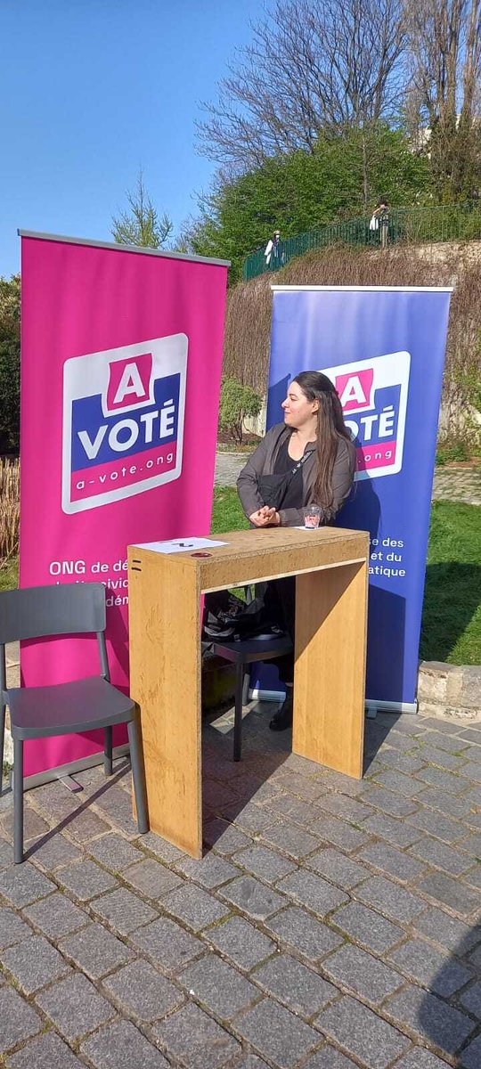 DemOuverte's tweet photo. #LaDémocratieDabord ! Les élections législatives approchent à grands pas !! Au #Stand5, grâce à l'association A Voté, tu peux vérifier si tu es bien inscrit/e !!
Fête de la Démocratie 🥳- Agora de Belleville - Paris #PacteDemocratique https://t.co/2qA7FrBARX