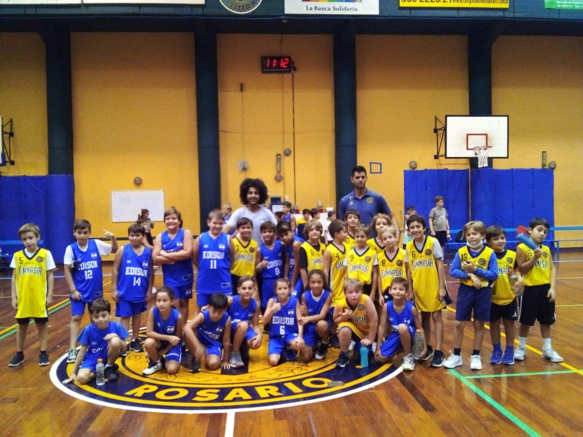 Hoy visitamos a @gerbasquet1 !! 

Linda mañana de domingo a puro Básquet!! 😉

Vamos EDI ❣️