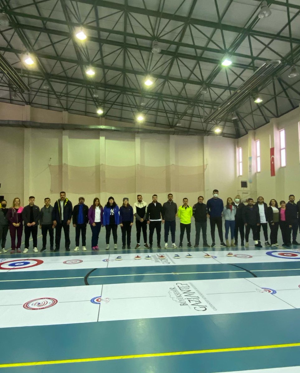 gaziantep_floor's tweet photo. Gaziantep’te düzenlenen Floor Curling 1.kademe yardımcı antrenörlüğü kursu 5 günlük eğitimin ardından sona erdi. Ailemizin yeni üyelerine hoşgeldiniz diyoruz..🥌 
@CurlingTurkiye @uabakay @oalt0 @Matthiola19 https://t.co/IquzZCwbqK