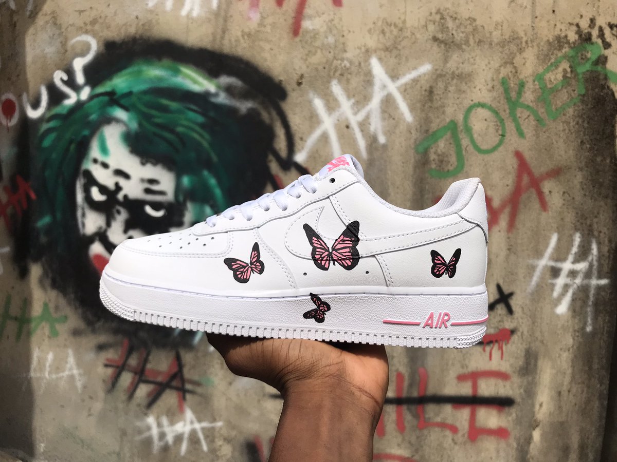 sheriffeyisitan's tweet photo. Butterfly customs, before and after splashing 💕 https://t.co/iotqjkrHw5