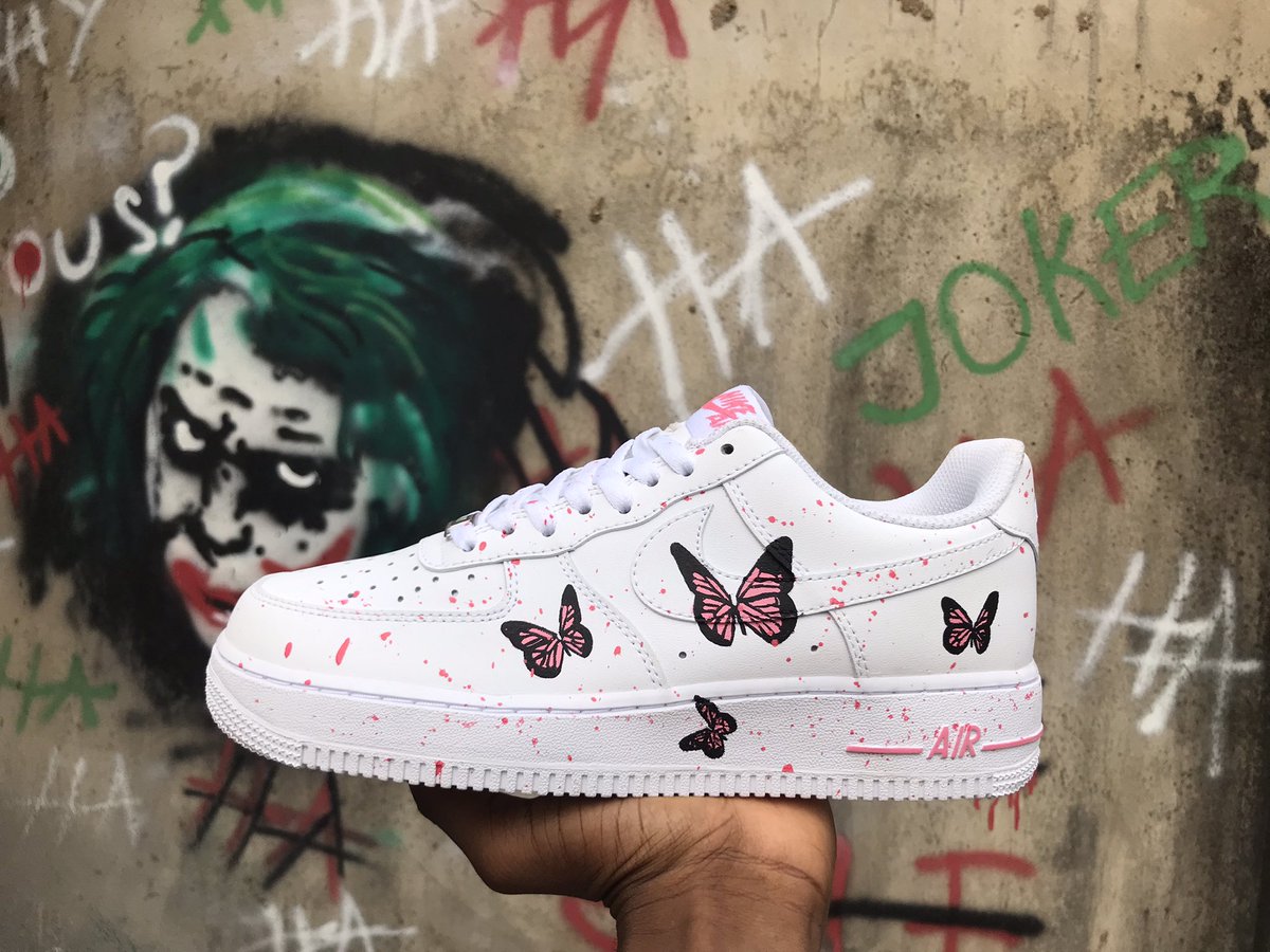 sheriffeyisitan's tweet photo. Butterfly customs, before and after splashing 💕 https://t.co/iotqjkrHw5