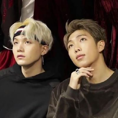 distantbluesky's tweet photo. shadow of a shadow (namgi, m, 17k) 

Yoongi starts dating guys who look a whole lot like Namjoon. 

🪞GIVEAWAY FIC FOR THE WONDERFUL @KIMLIPlNG  who gave me the INCREDIBLE prompt!
🪞hijinks and shenanigans
🪞feat: the most cursed double date of all time

https://t.co/snpI8nqKyb https://t.co/GqrM69U4qv