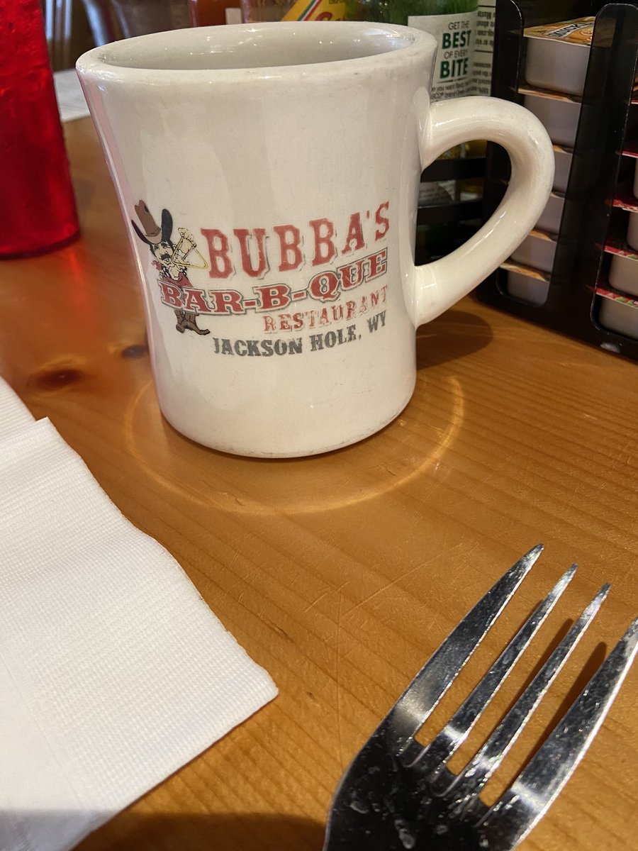 MTsteamboat's tweet photo. Morning breakfast with cousin Ross and my brother @NickwallMafia at Bubbas! 🏔 🍳 🥓 😋 #wesmokeourmeatseveryday #bubbasbbq #ohiostate #breakfast https://t.co/q0nnneuiKR