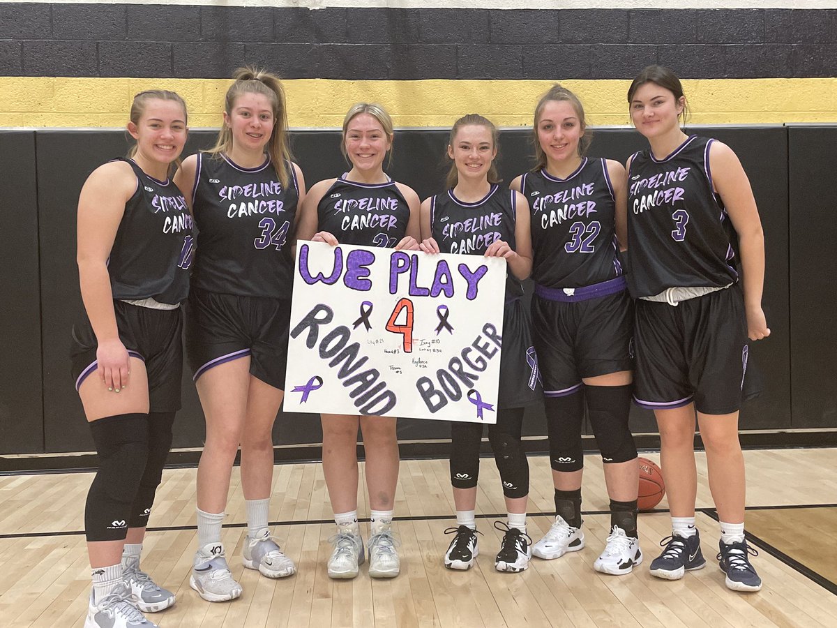 SidelineTBT's tweet photo. There are many @AAU_Basketball teams out there, though the boys and girls who wear the purple are playing for something bigger! 

Each time they take the court to play they do in honor of someone who has been effected by cancer. 

These young people are the next generation! #ICAN https://t.co/AIIrybaX9J