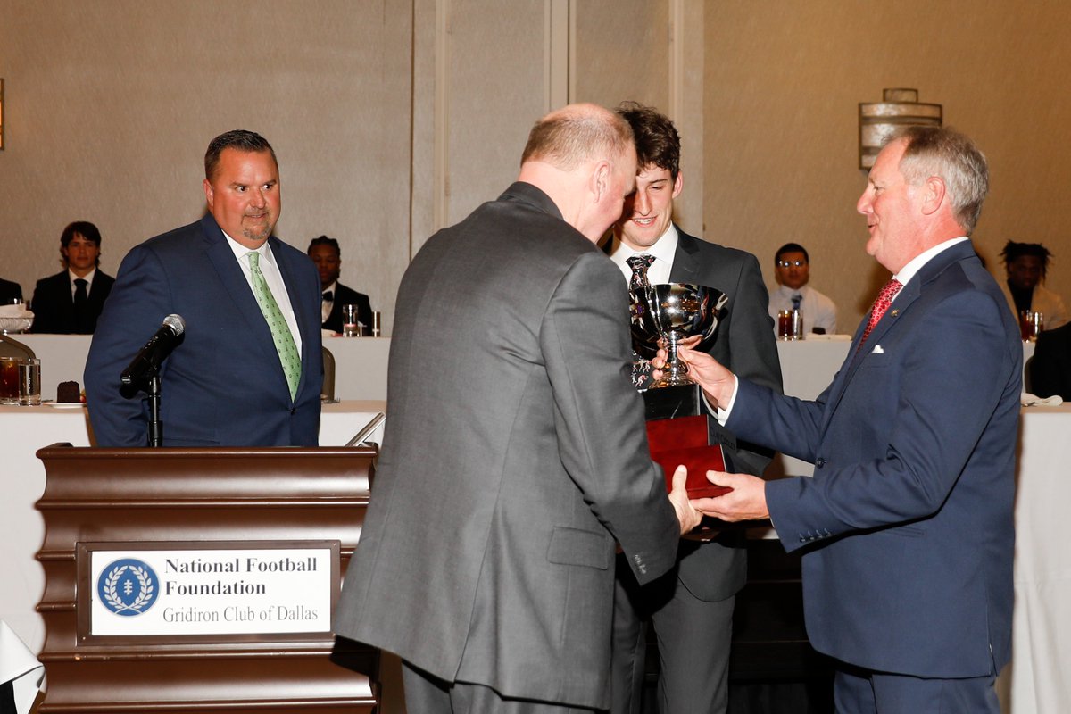 DallasNFF's tweet photo. .@ColinPeek43 claimed top honors as the @dallasNFFScholar-Athlete of the Year March 20, representing @WakelandHS and the @WakelandFTball program.

SAT: 1590 | ACT: 36 | 2022 National Merit Finalist
https://t.co/YJNuFJC6ni @friscoisd https://t.co/xUhAZz5DtX