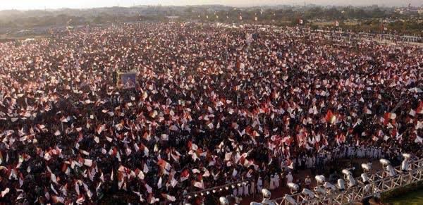 IHassanButt's tweet photo. just for the records. 

few pictures of altaf bhai's regular gatherings. 

#IamImranKhan #MaryamNawaz https://t.co/xw9UPz7HYd