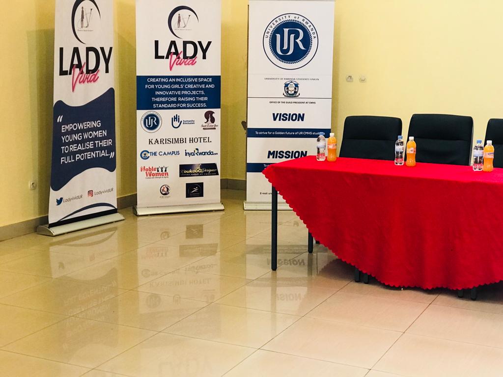 LadyvividUR's tweet photo. Our Grand finale has Begun happening in havard hall @UR_CMHS remera campus🤍. @urukundo_initia @RemeraUrsu @SimbiF @TCampussport @Rwanda_Edu @RwandaGender #Empoweringladies https://t.co/lLjTyNY7ar