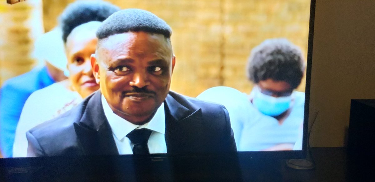 #OurPerfectWedding At first I thought he's wearing Cobrizi's Beret