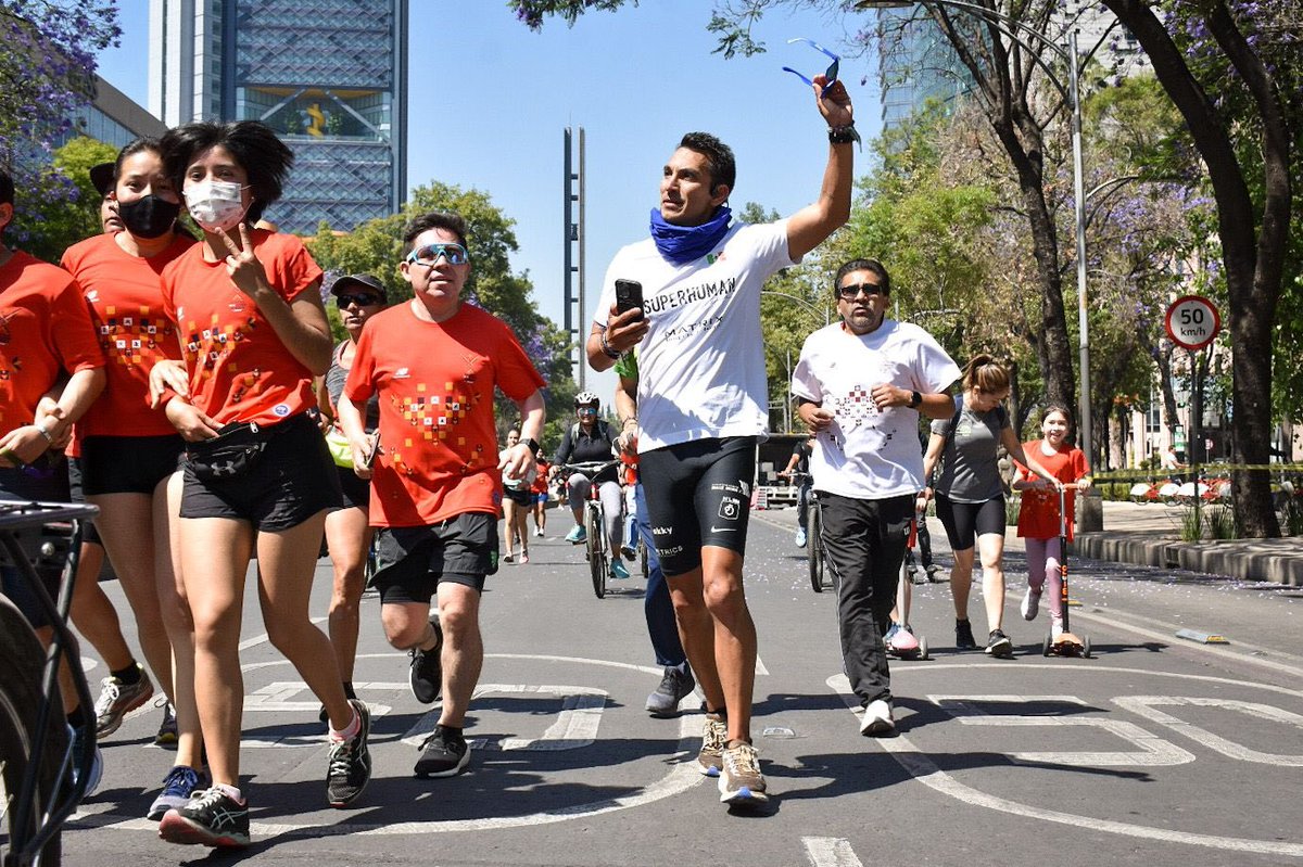 Maratón de la Ciudad de México Telcel tweet media