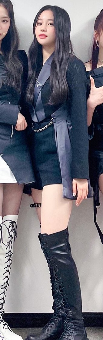 her outfit🖤🔥