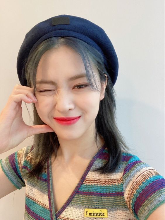 cafe4ggs's tweet photo. order: mint chocolate ice cream
for: @NAYEONlC

from: ryujin and nayeon
message 💌: ur so cool and i hope u have an amazing day !! https://t.co/JH7u3xlHZK