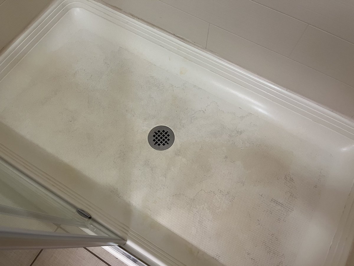 thatTJ's tweet photo. Landed in Austin late last night, checked into @LQ and went to bed. Woke up this morning to see the shower floor is gross. Front desk shrugs says “yeh, they’re hard to clean”. What?!? No manager on duty to discuss resolution? Don’t bother with @LQ folks! https://t.co/57ZaN42Wgp