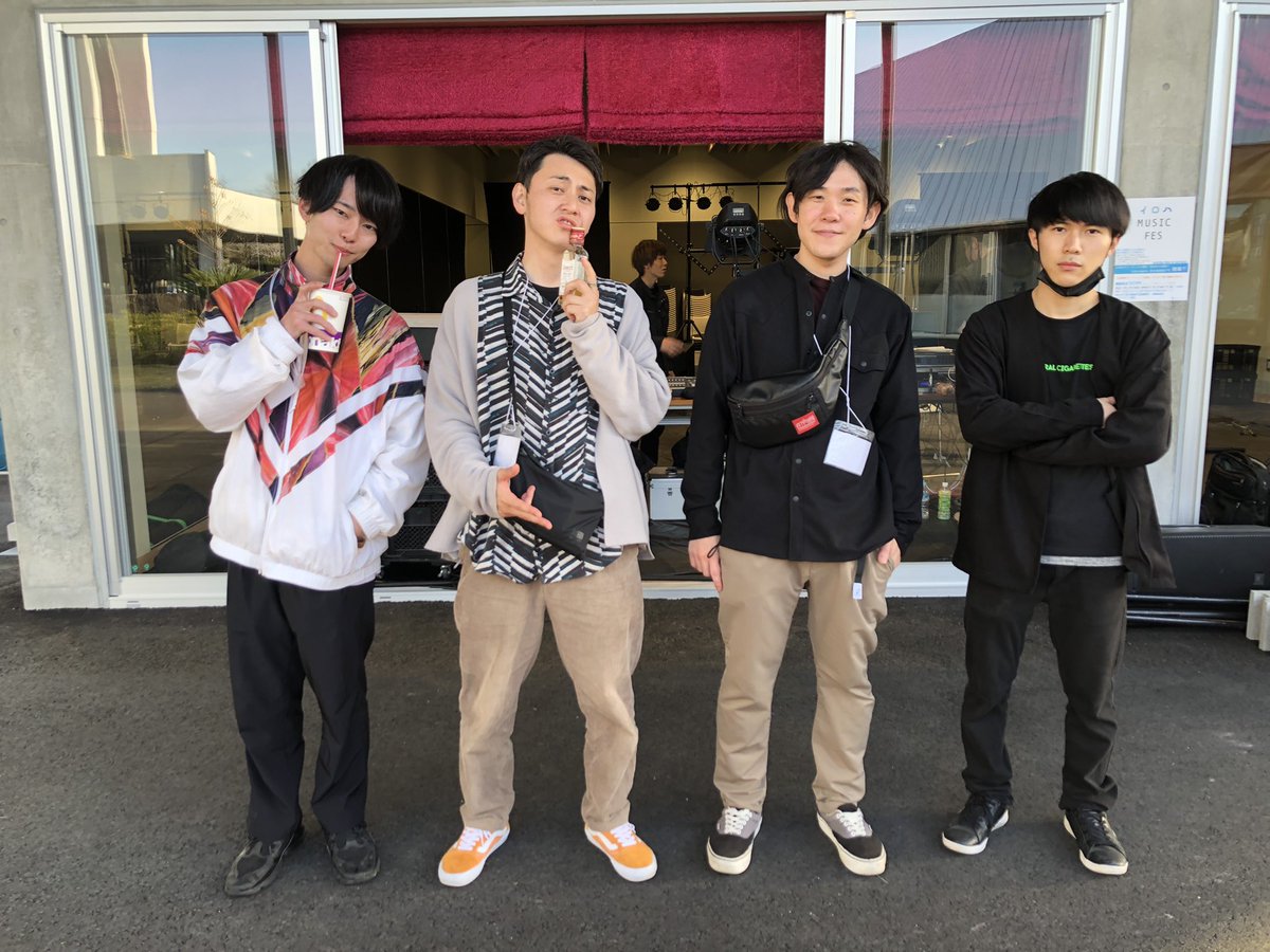 SunsetSlumbers's tweet photo. イロハMF最高でした！！
スタッフの皆様、出演者の皆様、本当にお疲れ様でした。
こんな素敵なイベントに呼んでくれて本当にありがとう！！！

#イロハFM
#サンスラ https://t.co/0csr40h0eu