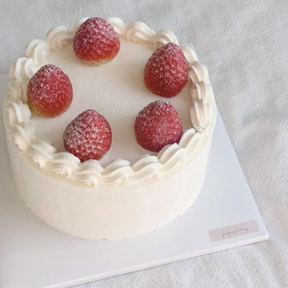 cafe4ggs's tweet photo. order: strawberry cake
for: @stwrbeary

from: yoon
message 💌: hi kou, ily 💌 https://t.co/gdqGscqxbO