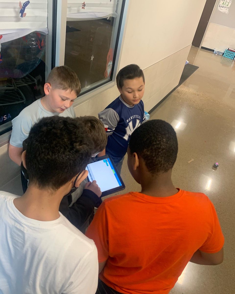 AMIS STEM Academy tweet media