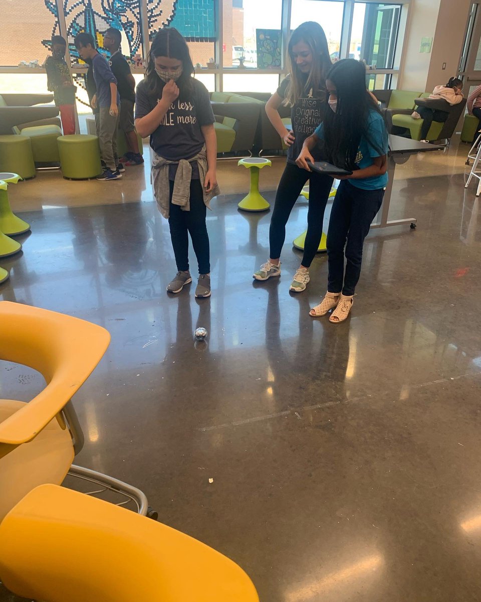 AMIS STEM Academy tweet media