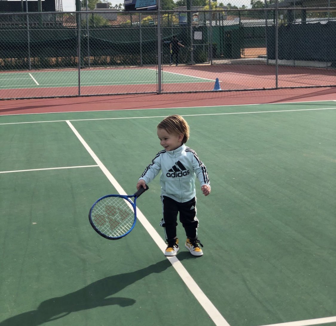 zepedabr's tweet photo. Próximo tenista @yonex_tennis @adidastennis @adidasMX https://t.co/3reFmzNvEw